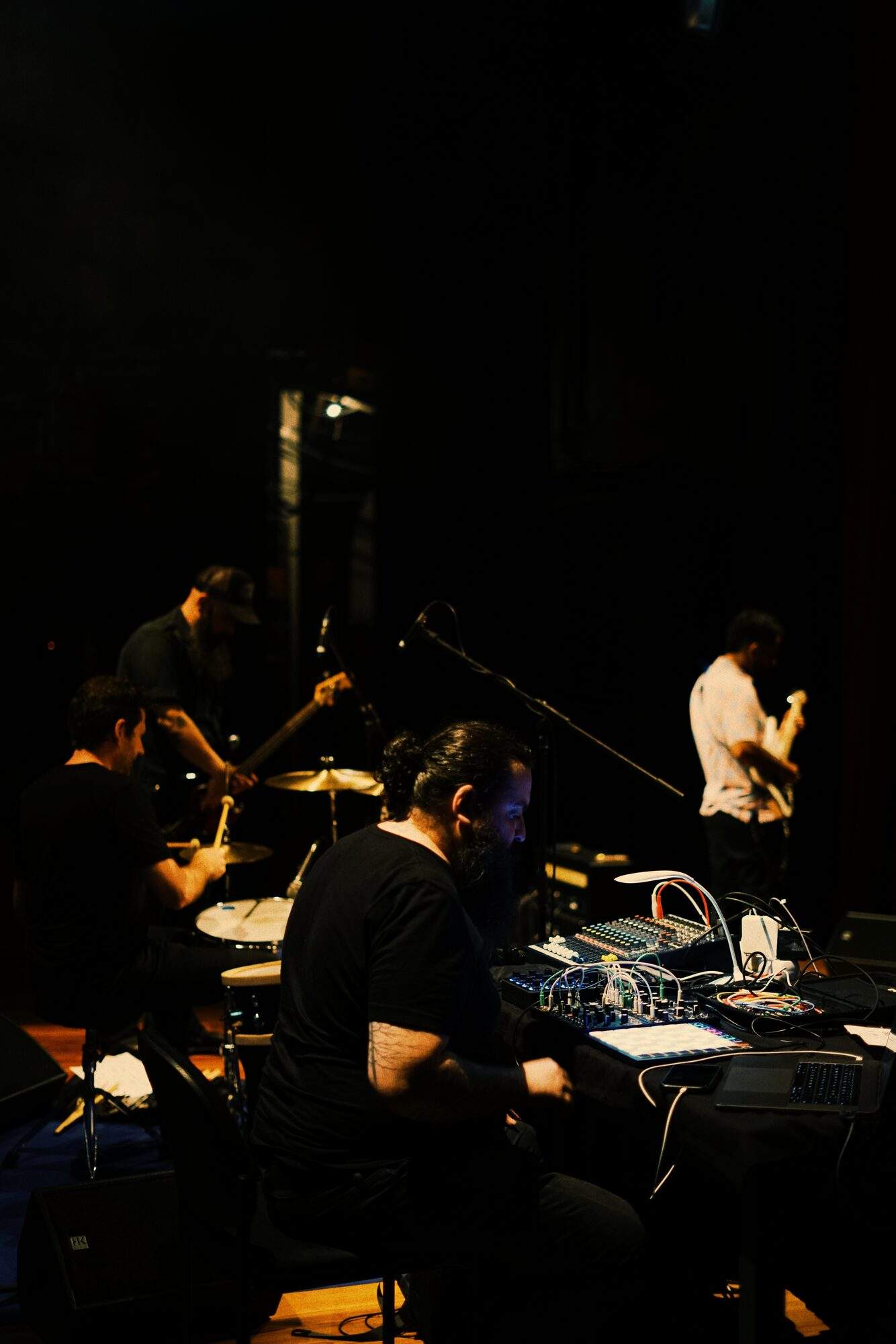 Jerome Faria performing at Teatro Municipal Baltazar Dias, 2022